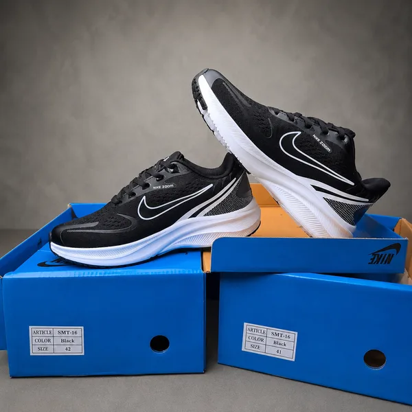 Nike Zoom Men's Black Running Shoes – Black & White Sports Sneakers - Image 3